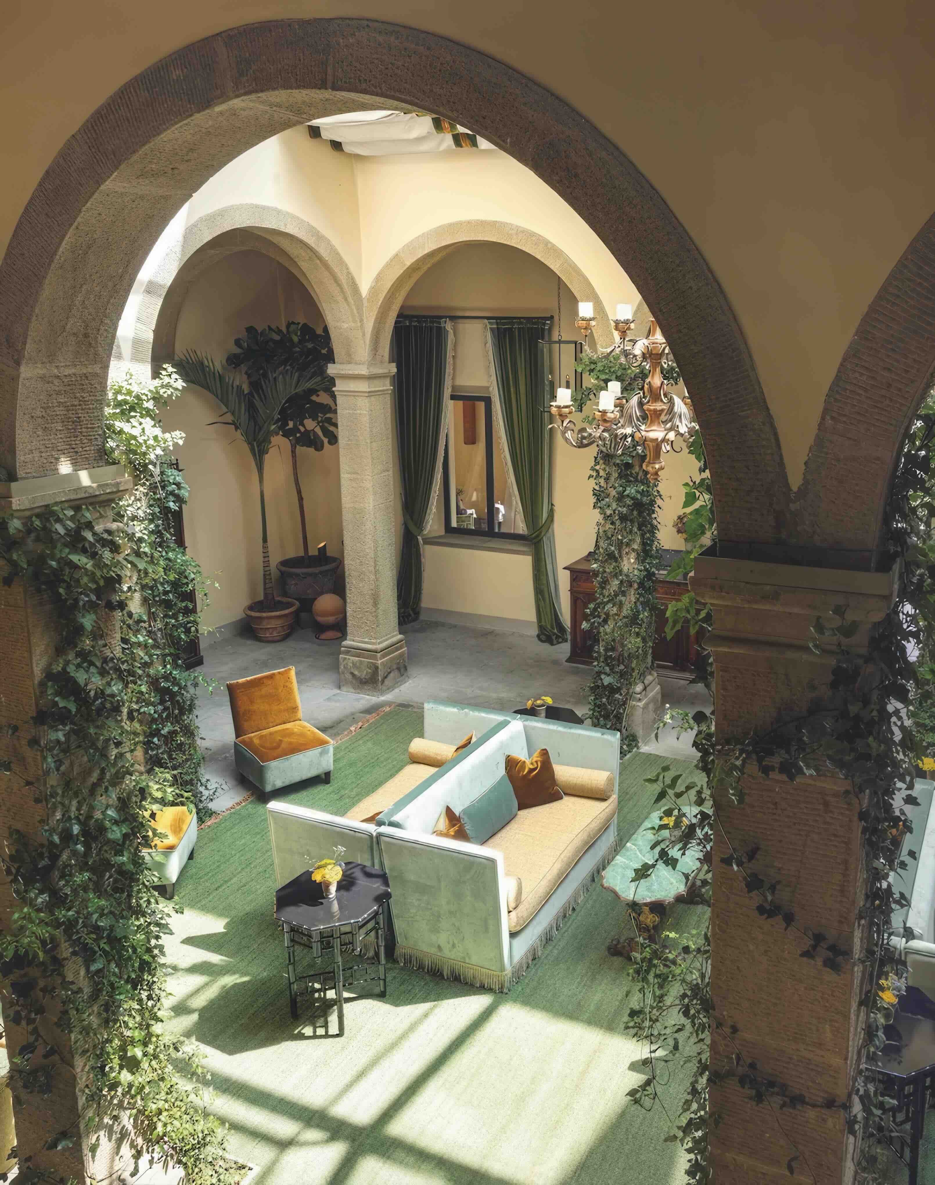 Interior Courtyard, image courtesy of Villa San Michele, A Belmond Hotel