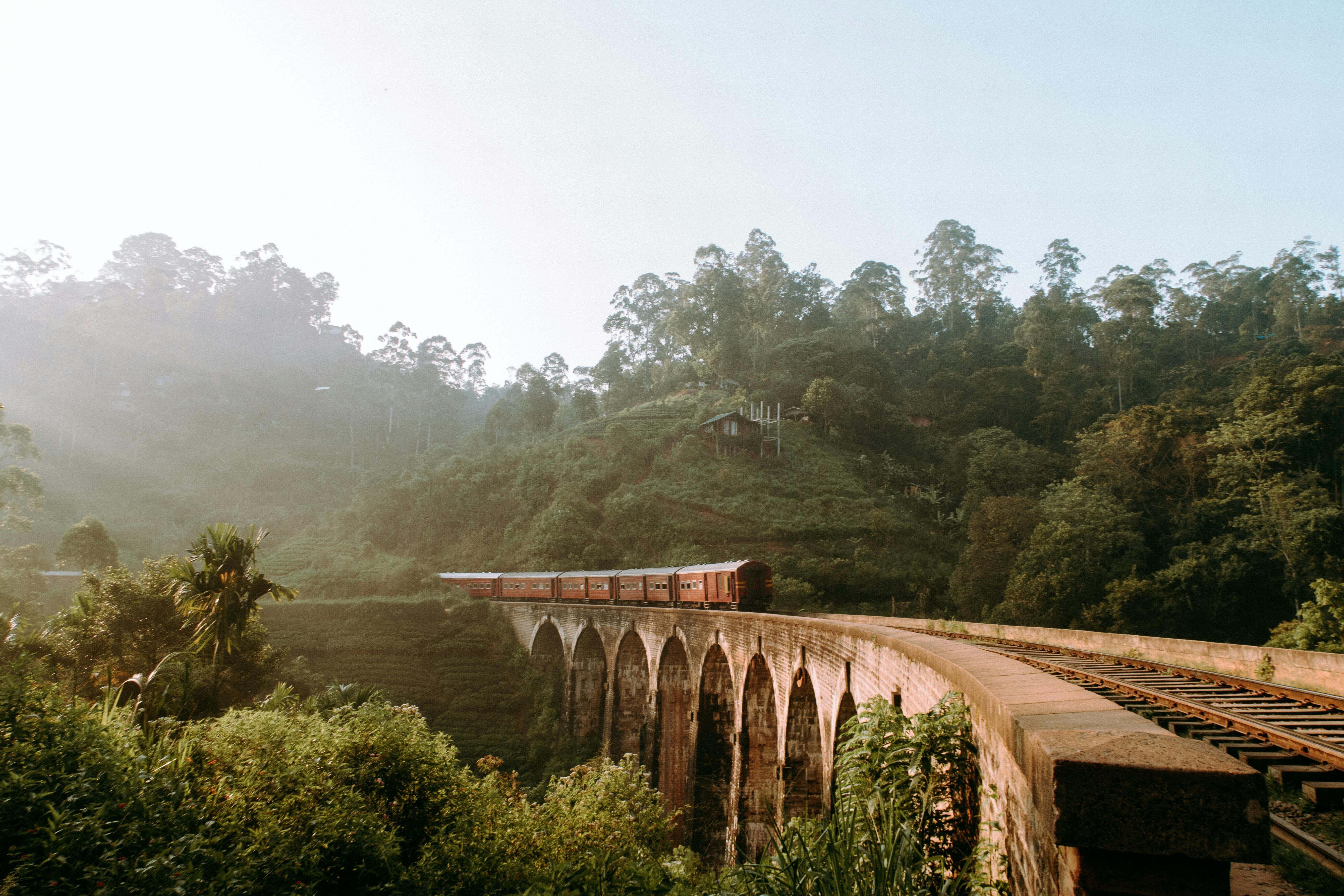 Nine Arch Bridge, image courtesy of Uga Ghiri