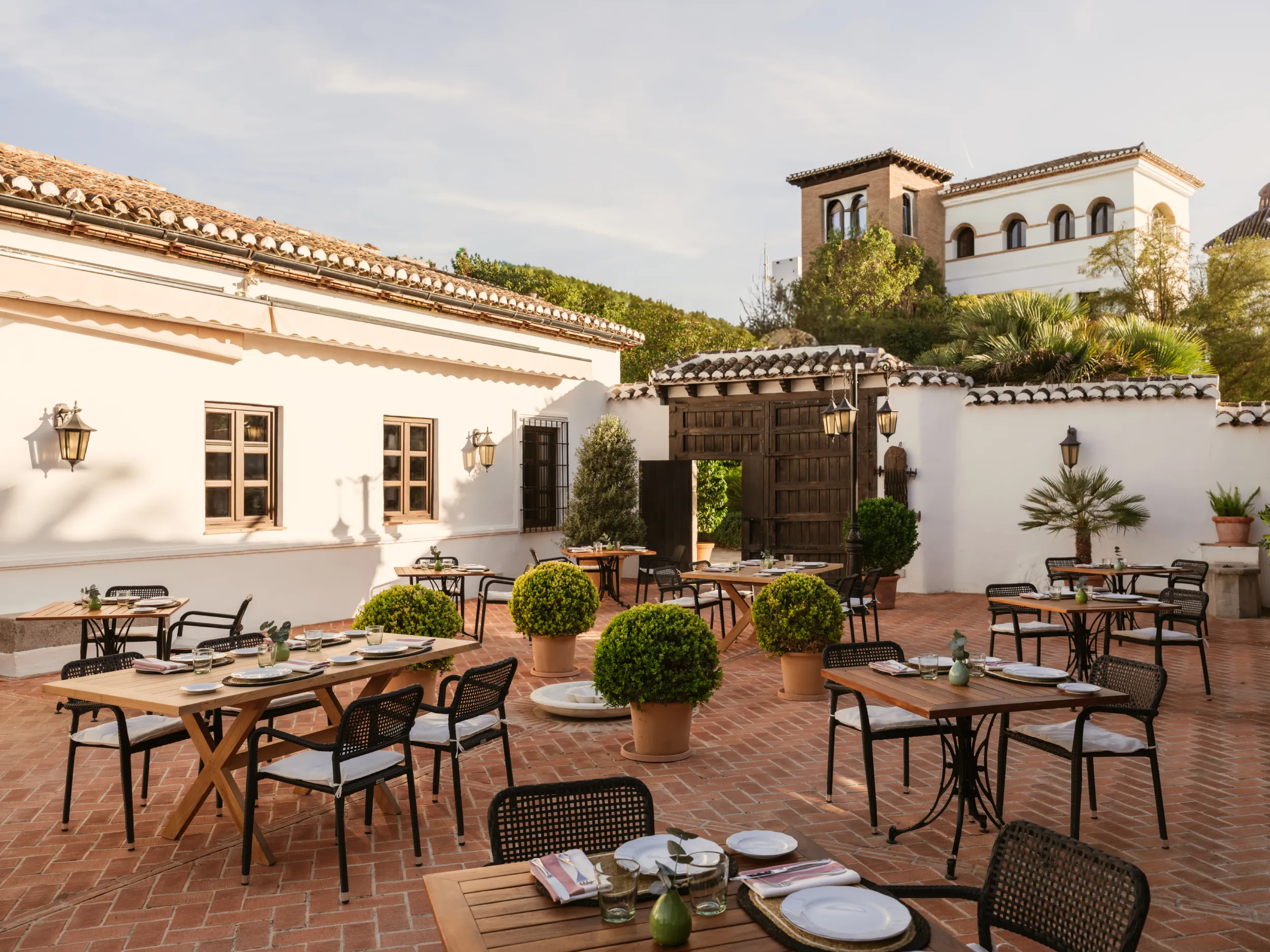 El Cortijo Patio, image courtesy of Finca La Bobadilla