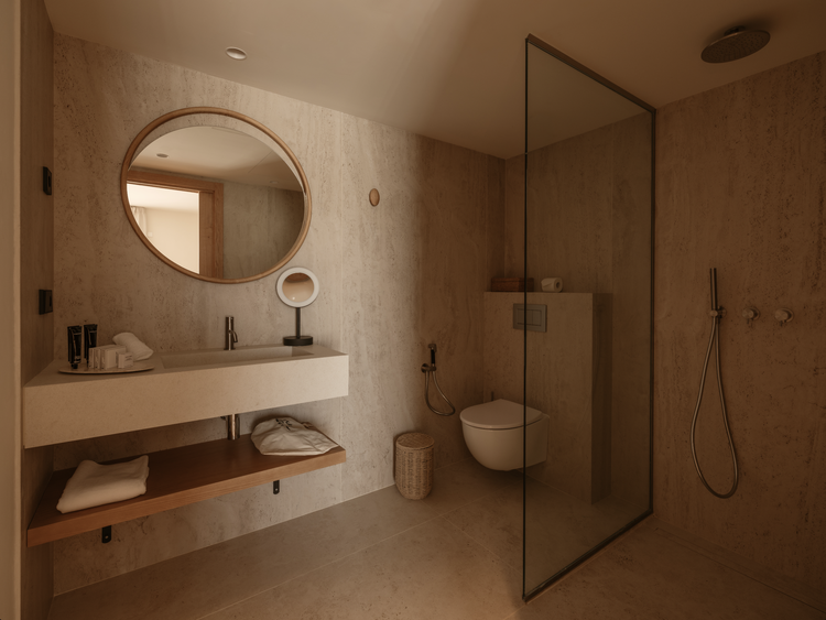 Image of the Superior Suite Bath, courtesy of Besai Ibiza