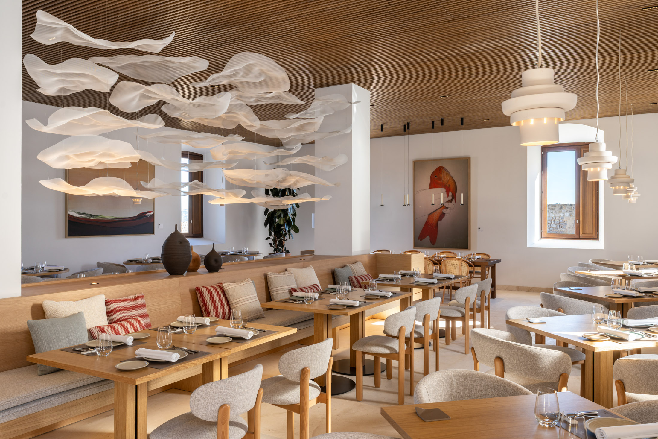 Image of Dining Venue Almudaina, courtesy of Parador de Ibiza