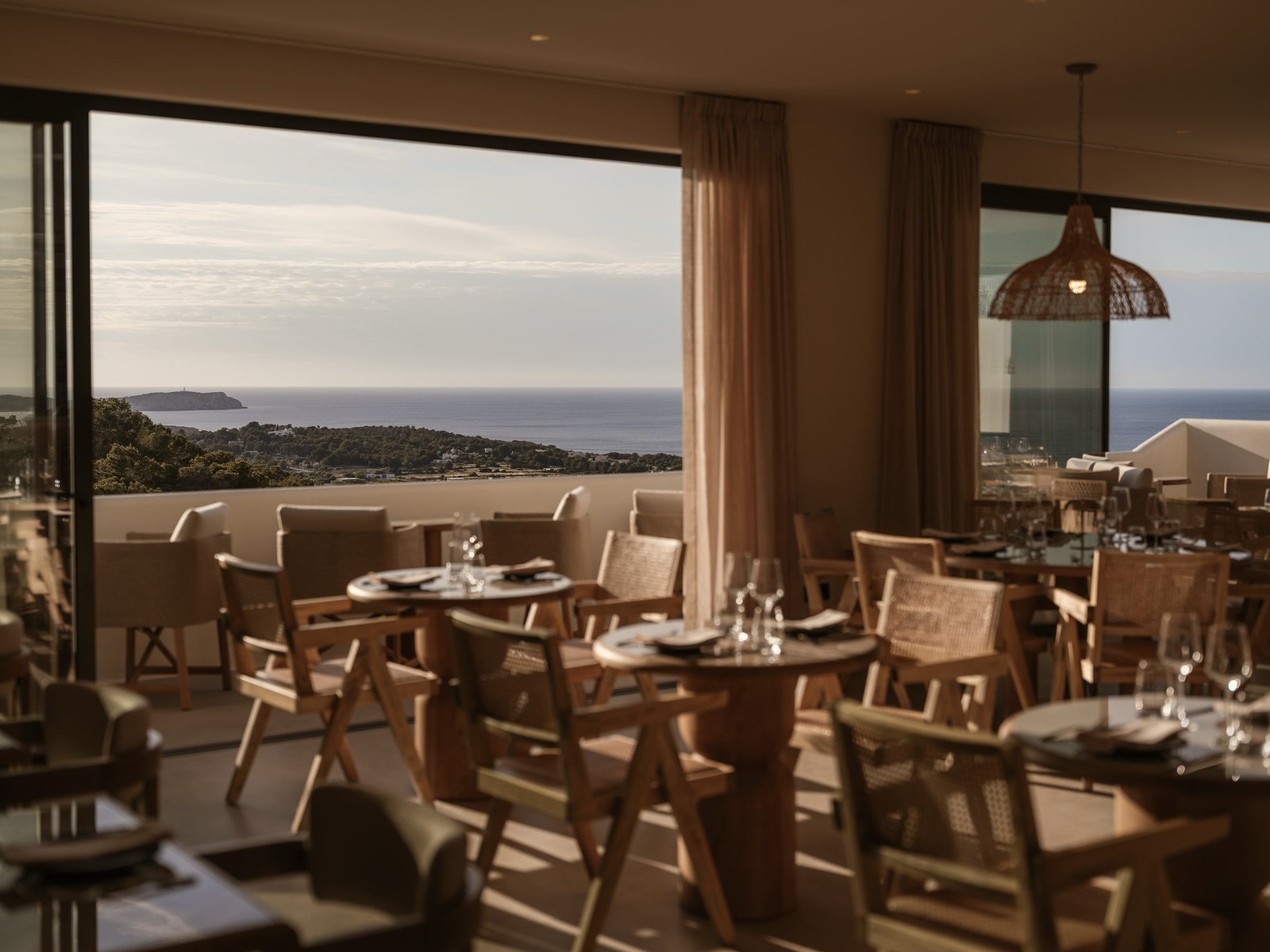 Image of the Dining Area, courtesy of Besai Ibiza