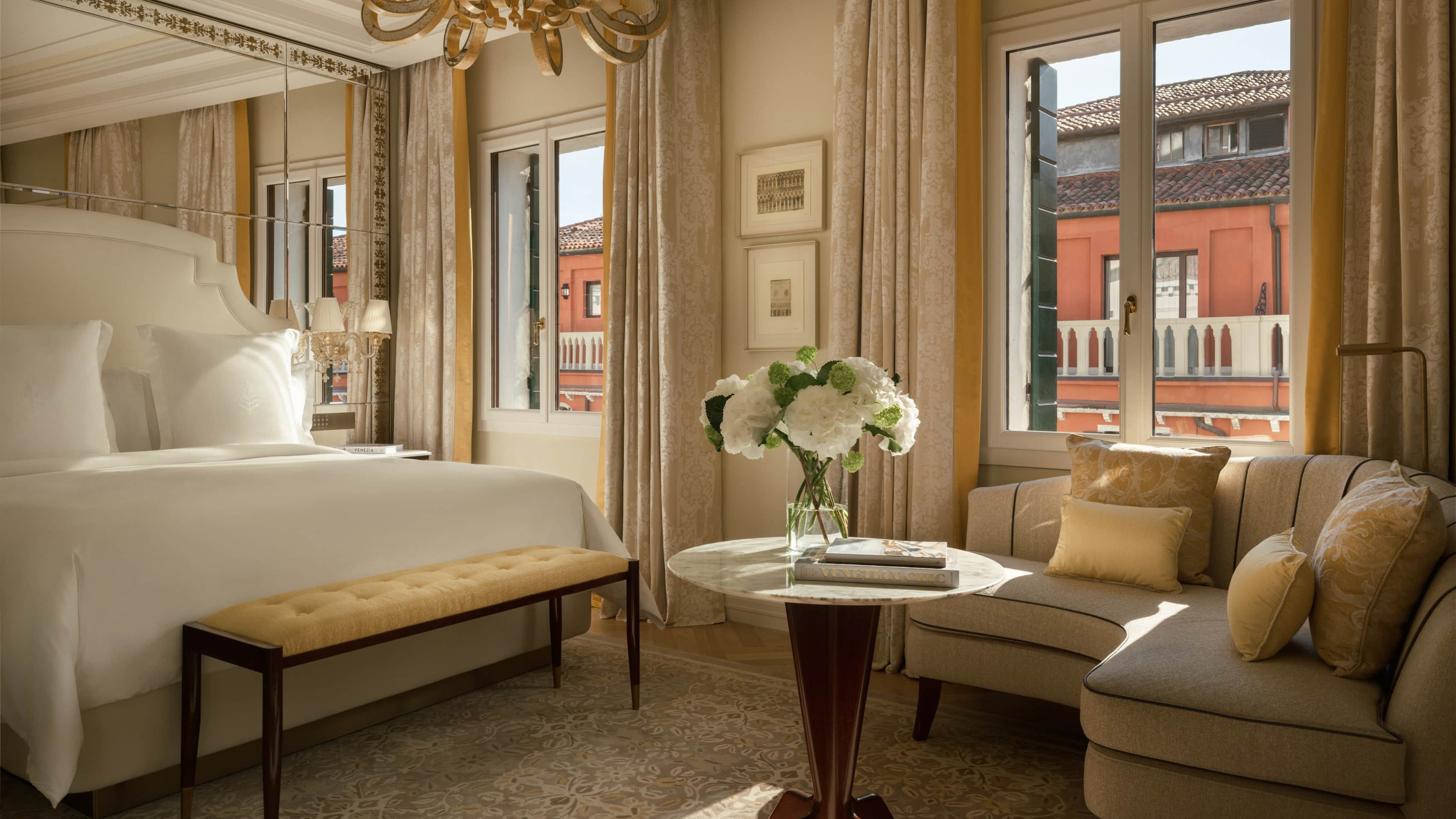 image of Deluxe Room, interior, courtesy of Four Seasons