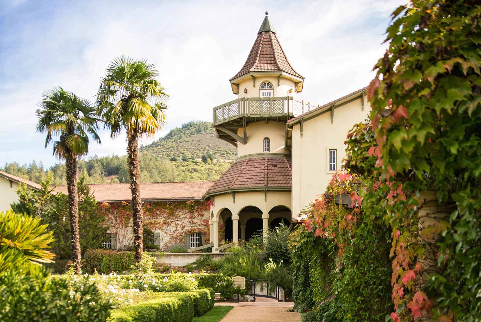the-chateau-20-55e3c8e15056b3a_55e3ca69-5056-b3a8-49e8bba5d0f3d508.jpg