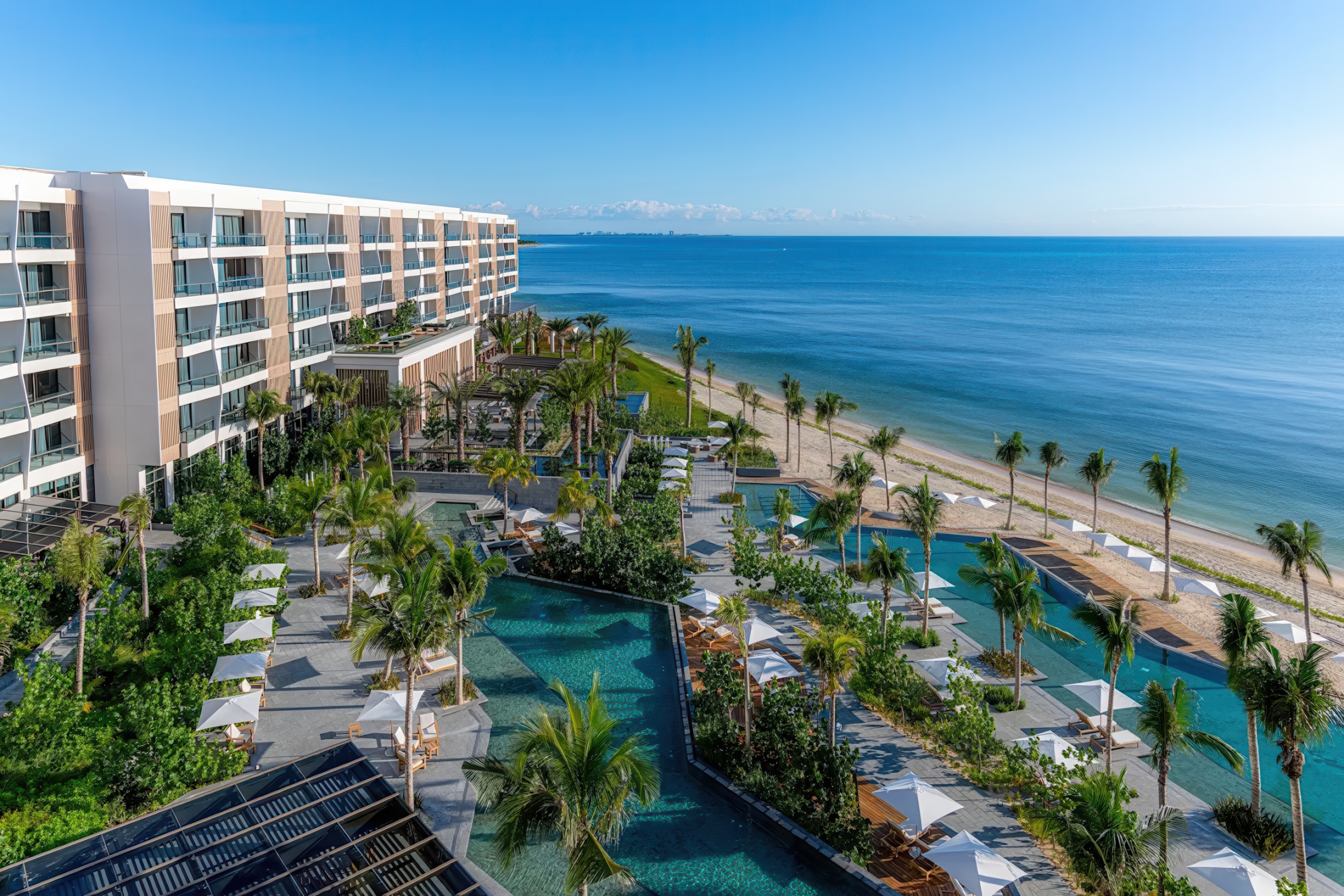 Aerial image of the pool, courtesy of Waldorf Astoria