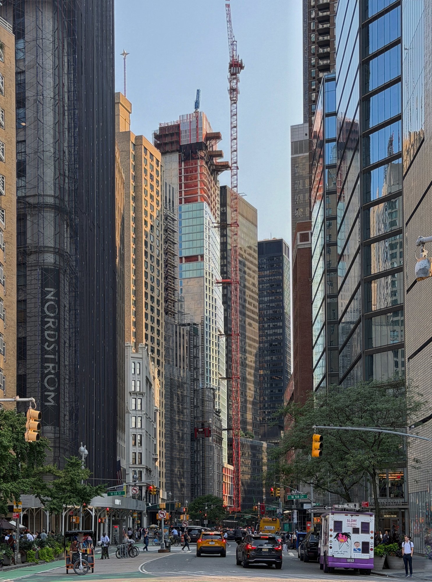 1710 Broadway — Hotel in Midtown, New York City
