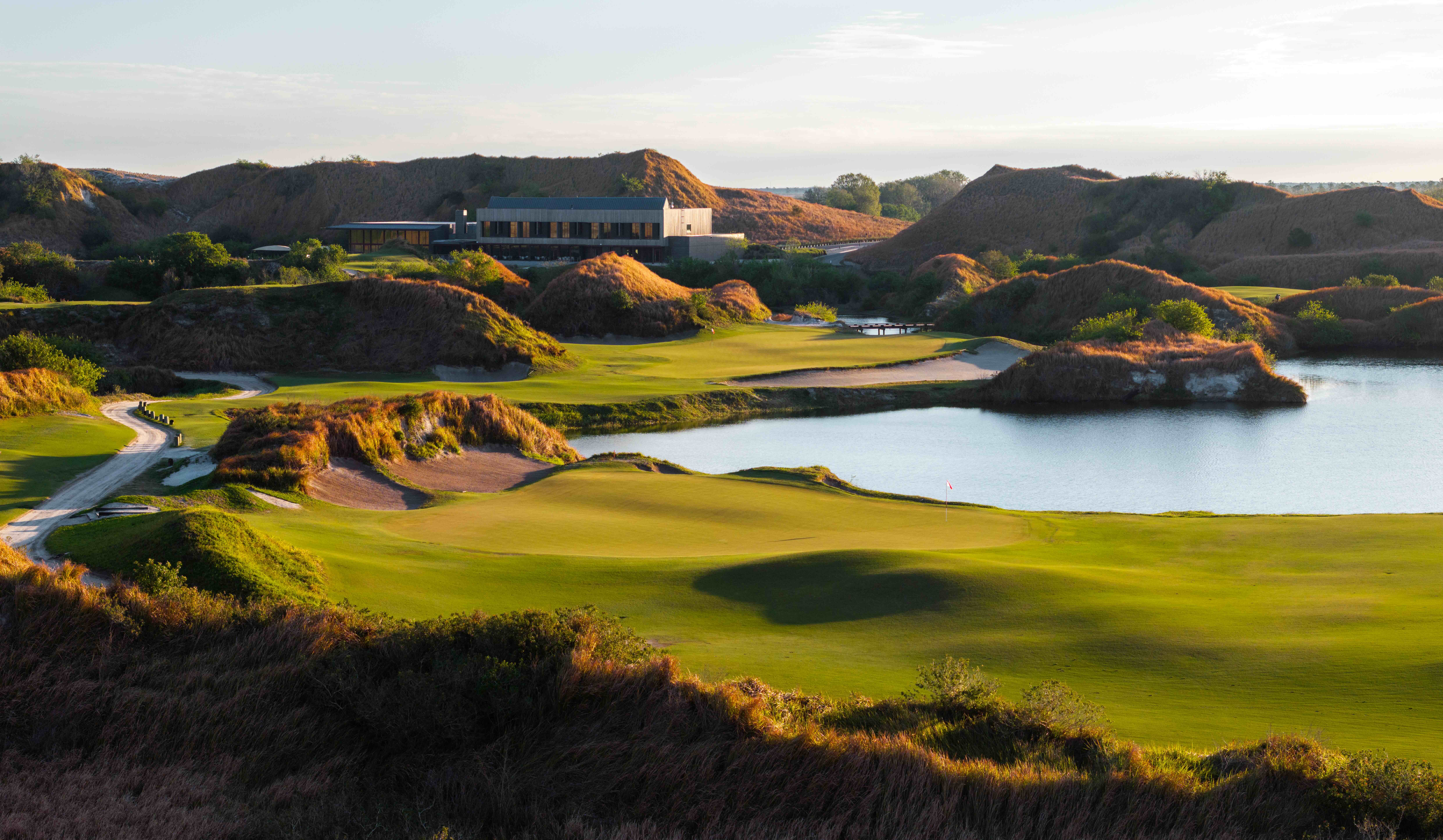 One of the country’s best golf resorts is in Florida, and it looks nothing like it
