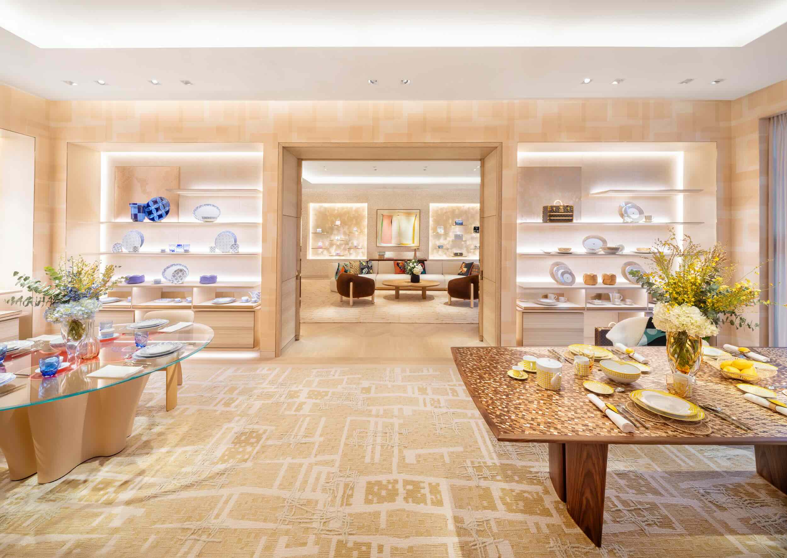 Image of Louis Vuitton Palm Beach, LVMH